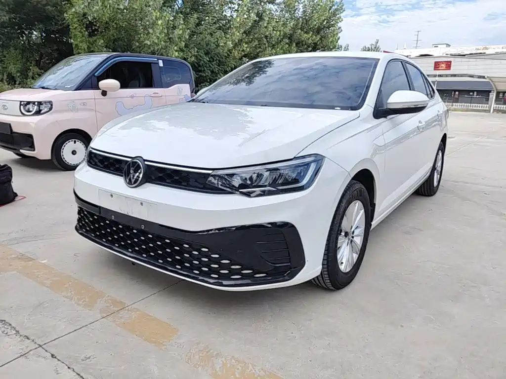 Volkswagen Lavida — миниатюра 2
