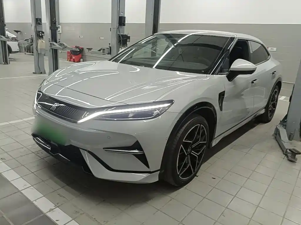 宋L EV 2024款 602km 四驱卓越型