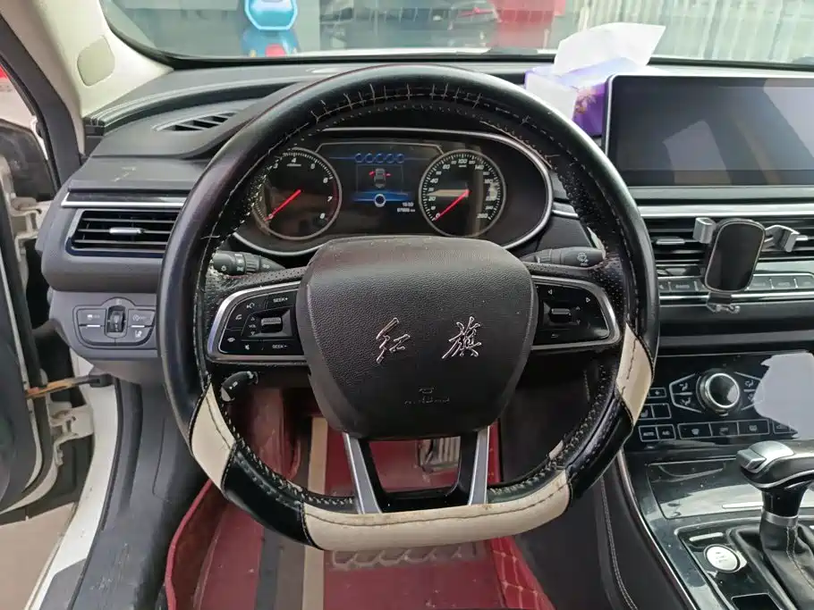 Hongqi Hongqi H5 — миниатюра 15