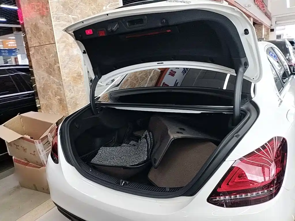 Mercedes-Benz C-Class — миниатюра 19