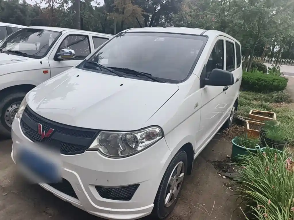 Wuling Hongguang — миниатюра 2