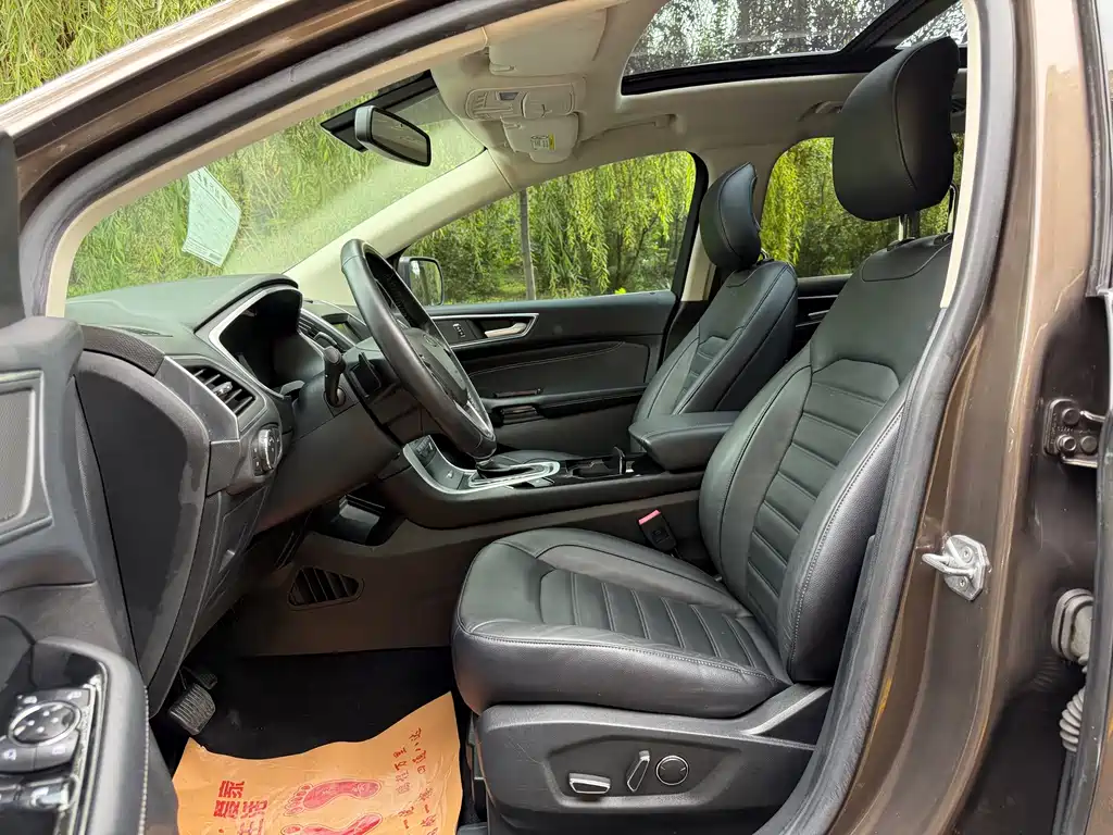 Ford Edge — миниатюра 5