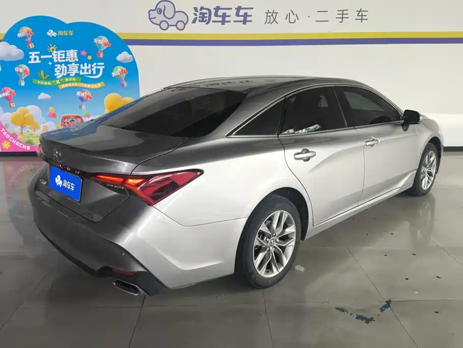 Toyota Avalon — миниатюра 3