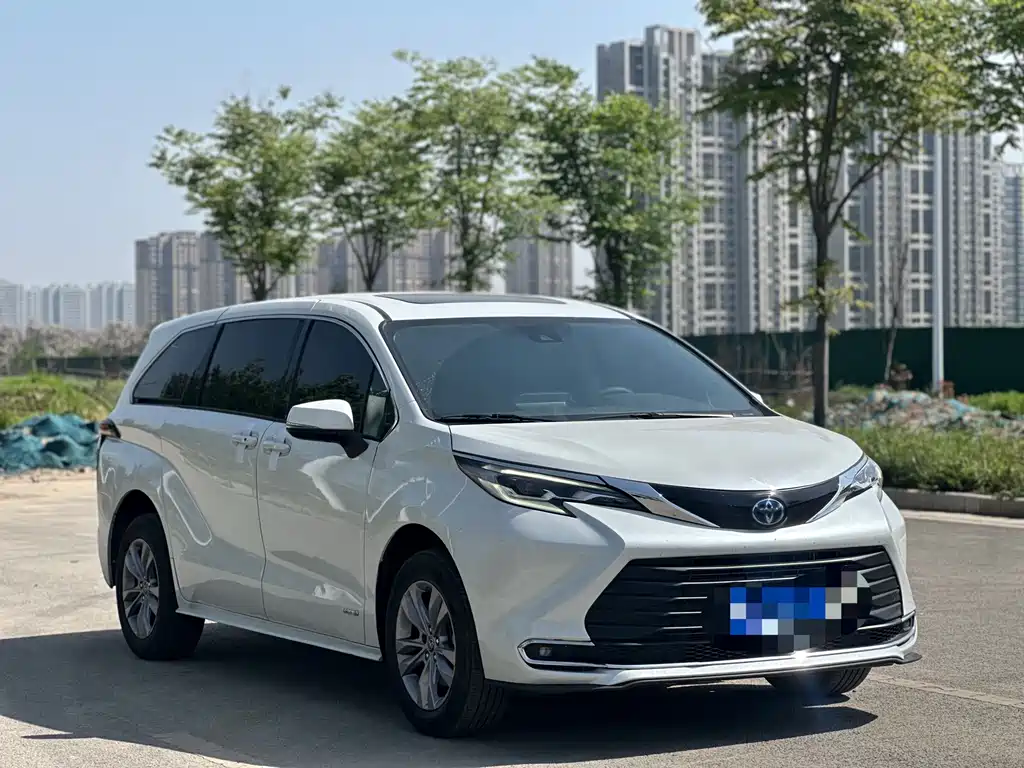 Toyota Sienna 2024 2.5L Comfort