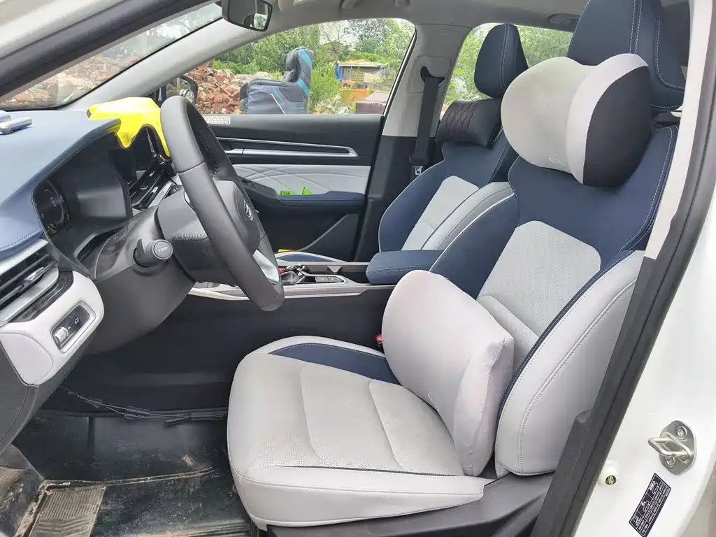Geely Emgrand — миниатюра 8