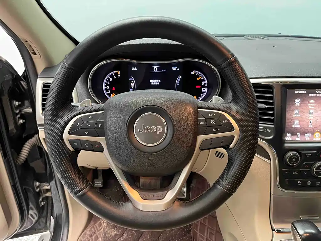 Jeep Grand Cherokee (Import) — миниатюра 8