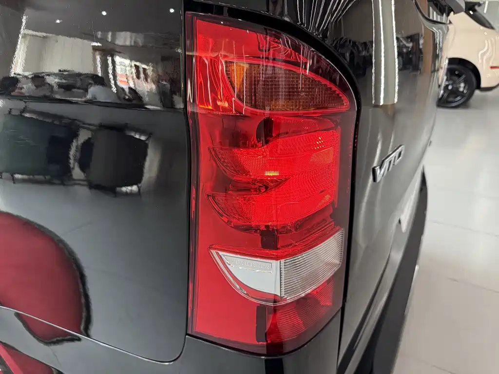 Mercedes-Benz Vito — миниатюра 30