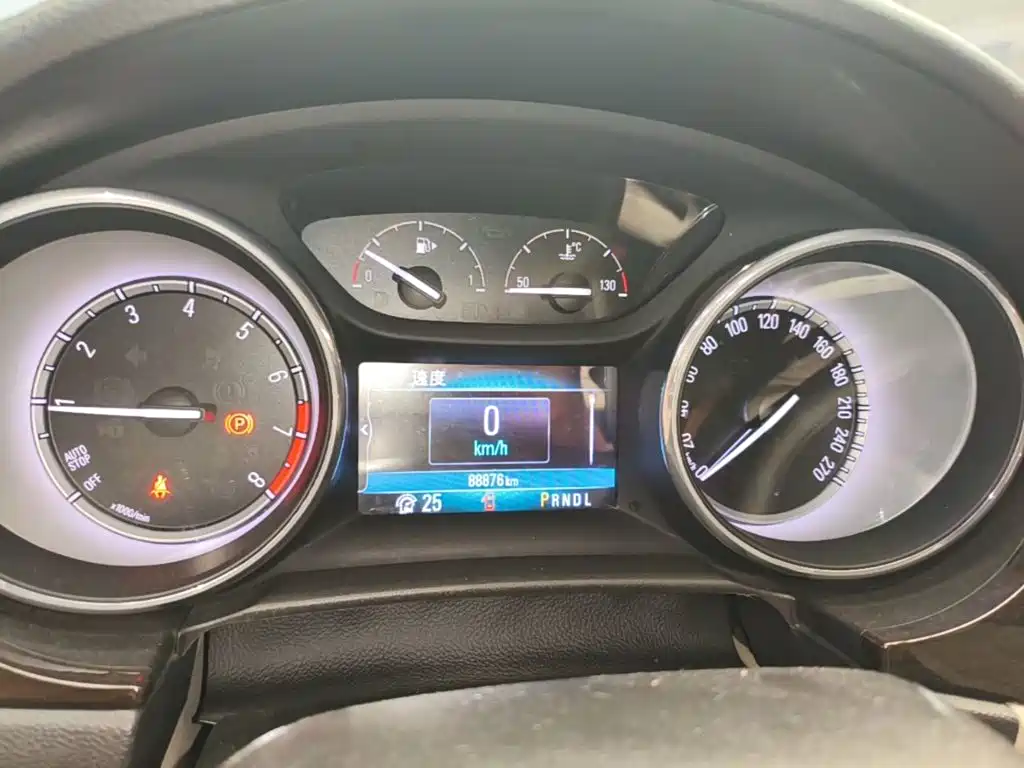 Buick Verano — миниатюра 12