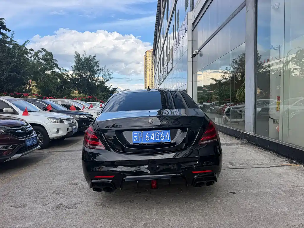 Mercedes-Benz S-Class — миниатюра 7