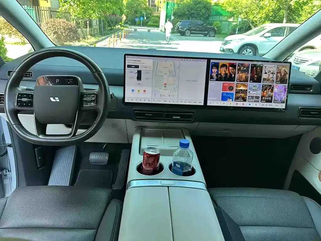 Li Auto MEGA 2024 Ultra
