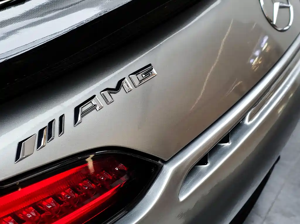 MERCEDES-BENZ AMG GT