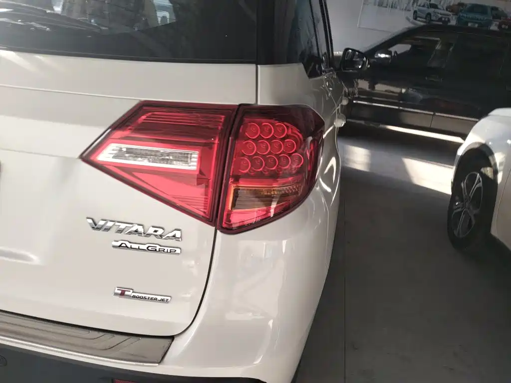Suzuki Vitara — миниатюра 8