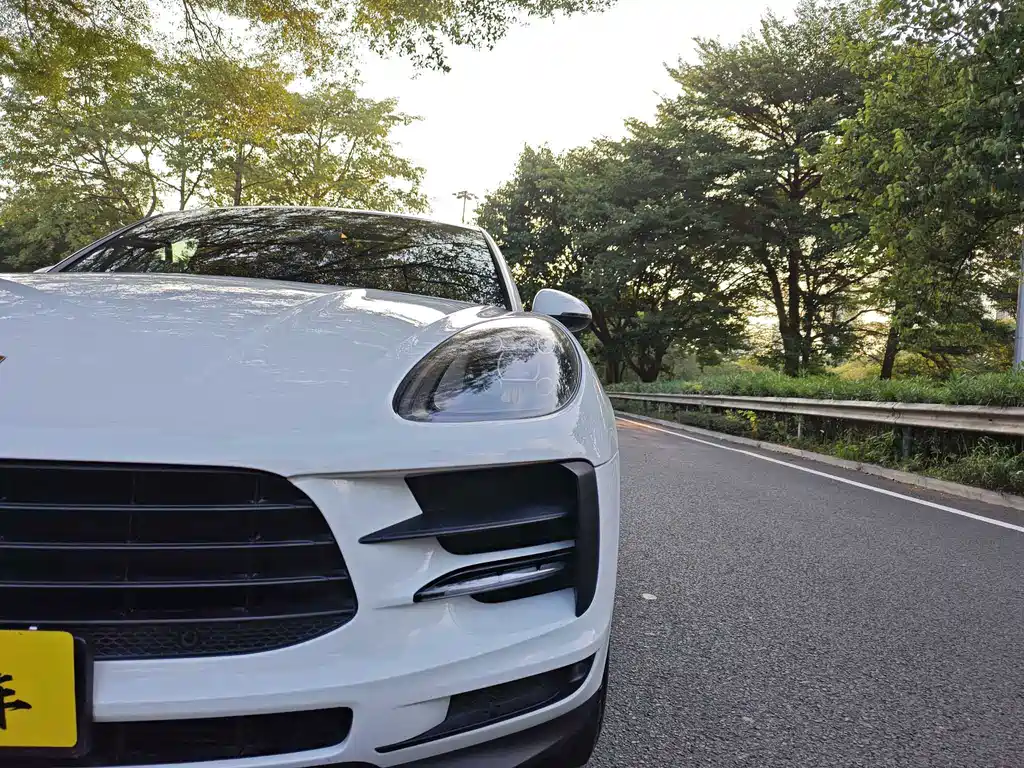 Porsche Macan — миниатюра 30