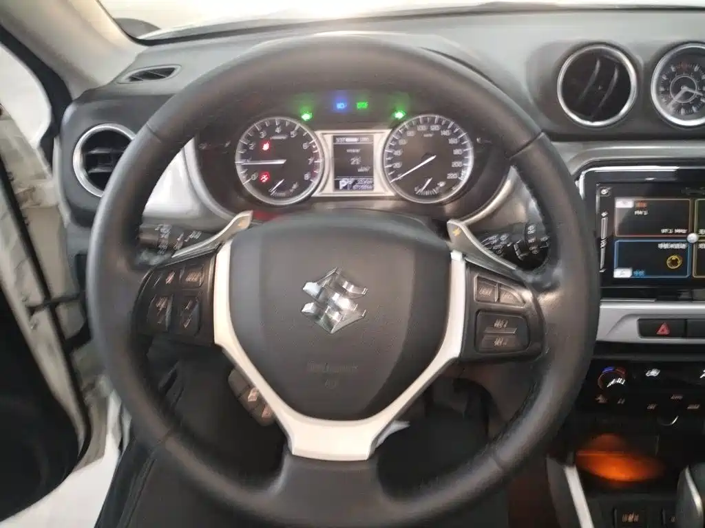 Suzuki Vitara — миниатюра 11