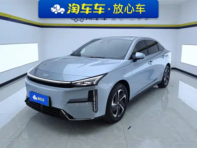 GEELY GALAXY GALAXY L6 2025