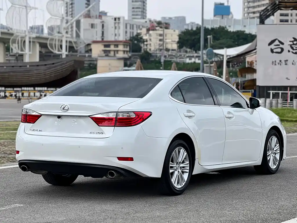 Lexus ES 2014 250 Elite
