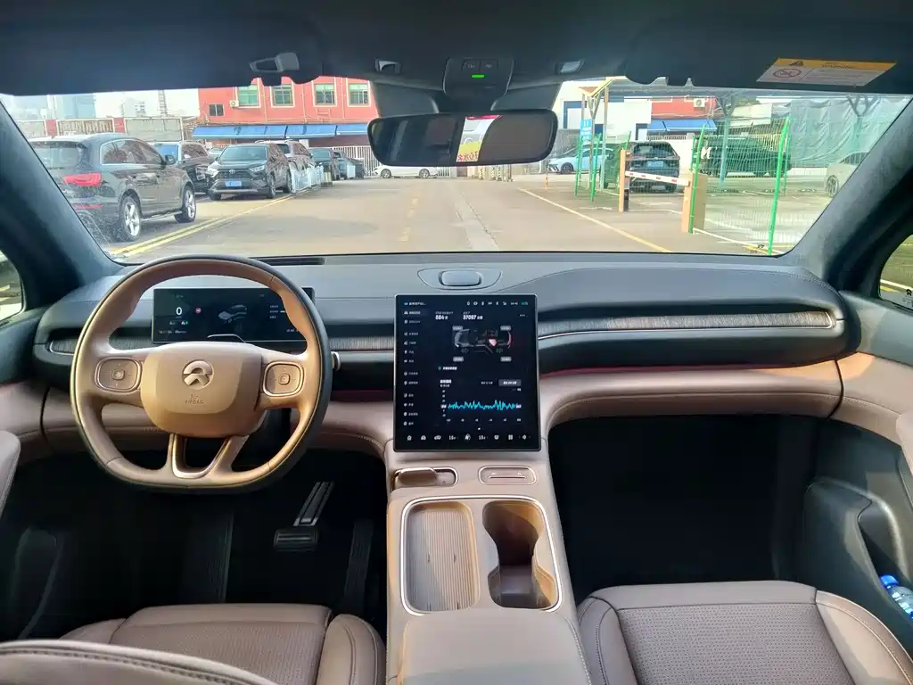 NIO ES6 — миниатюра 15