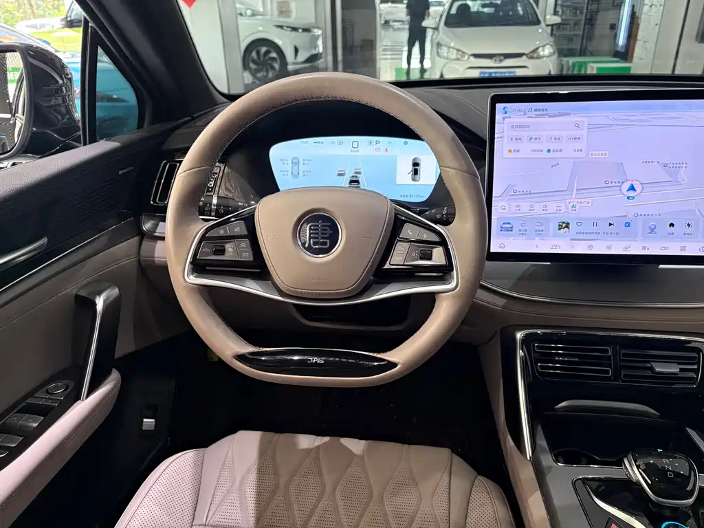 BYD Tang New Energy — миниатюра 9