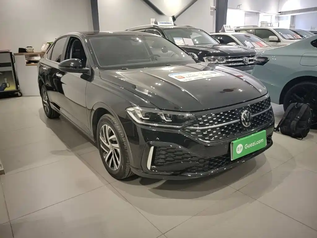 Volkswagen Lavida — миниатюра 4