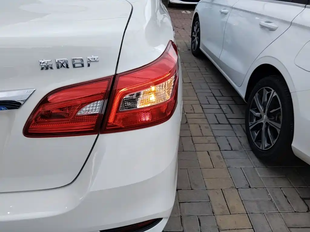 Nissan Sylphy — миниатюра 8