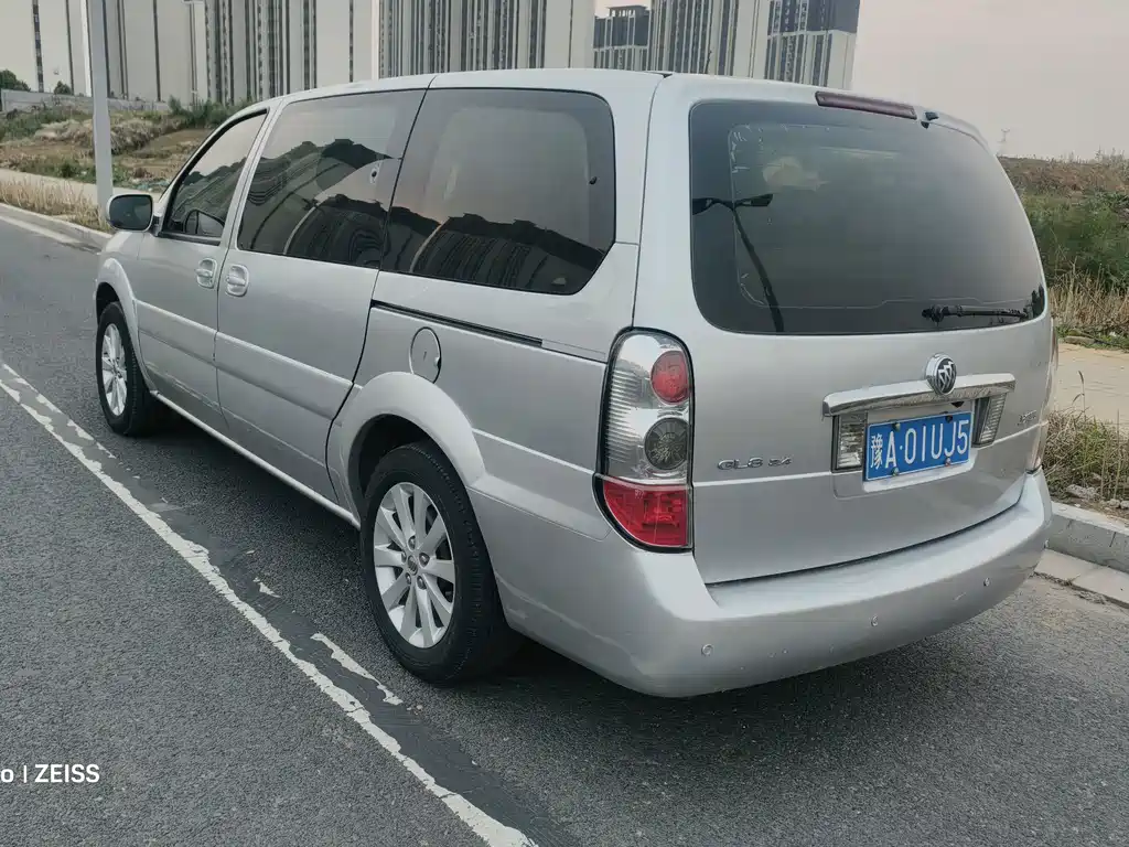 Buick GL8 — миниатюра 6