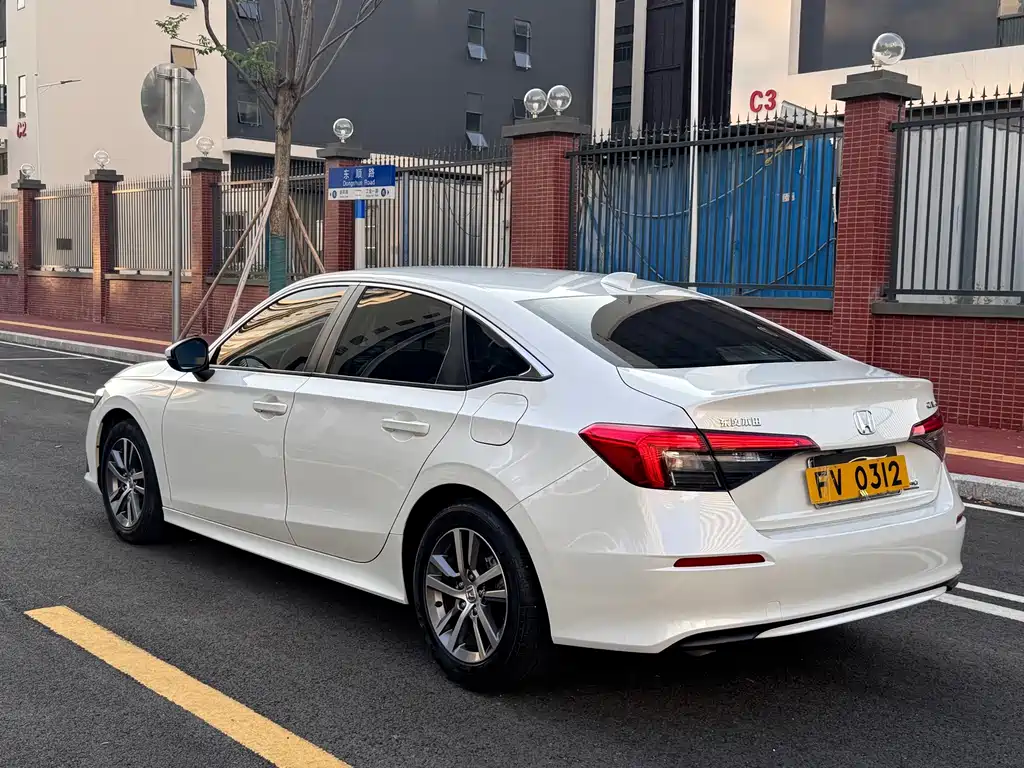 Honda Civic — миниатюра 7