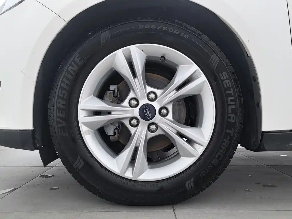 Ford Focus — миниатюра 17