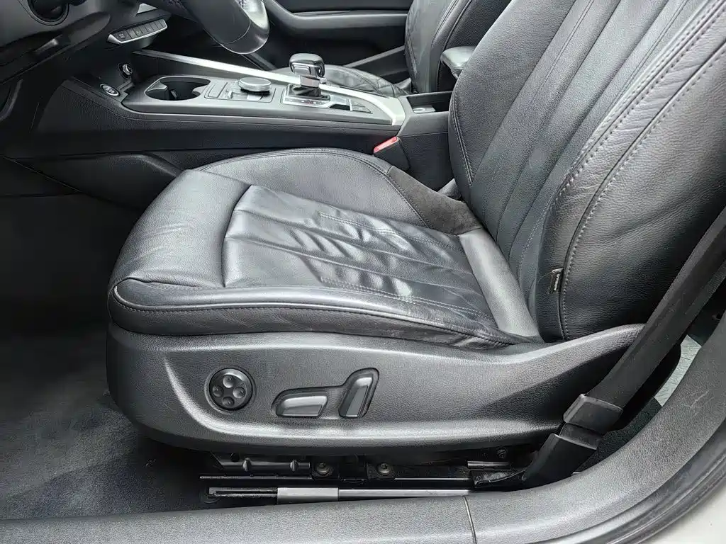 Audi A4L — миниатюра 20