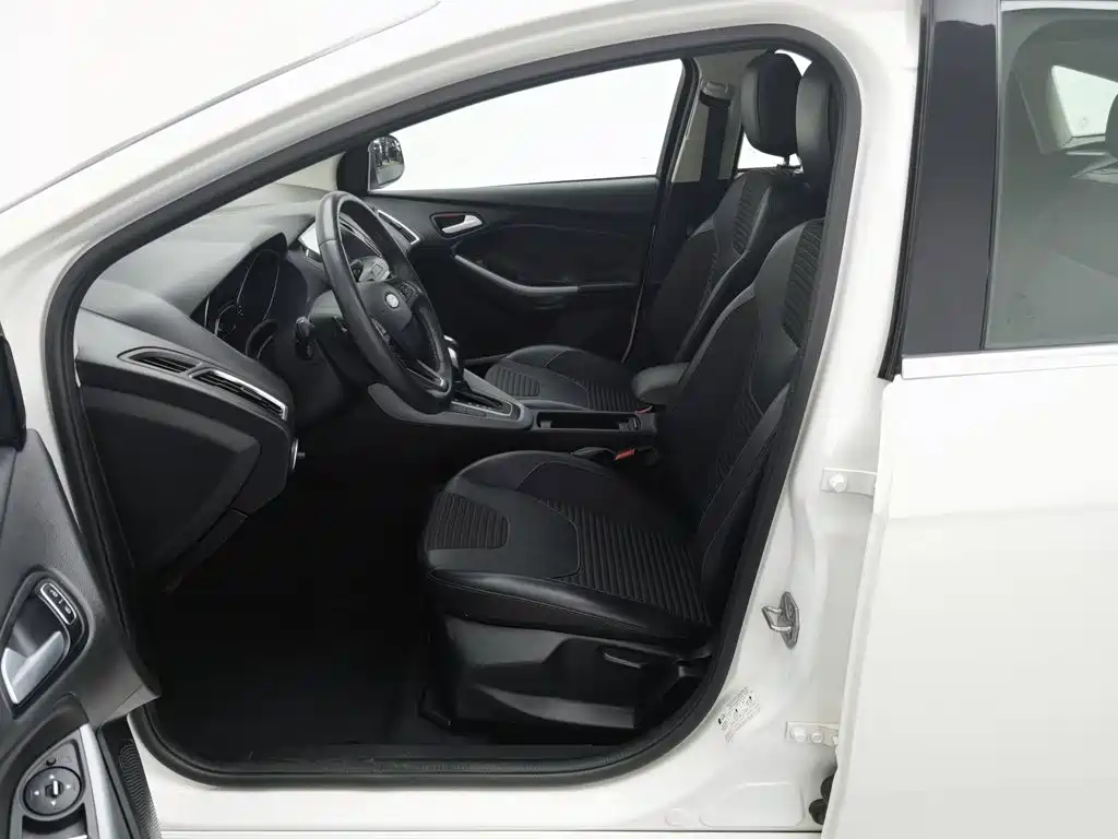 Ford Focus — миниатюра 10