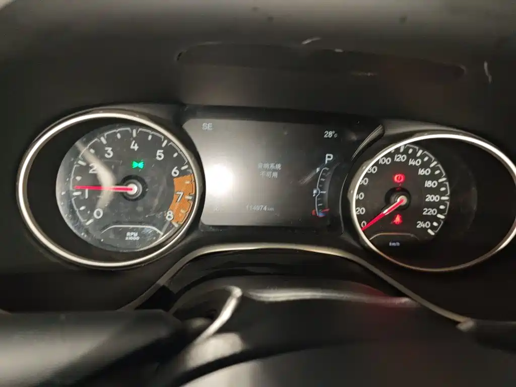 Jeep Compass — миниатюра 8