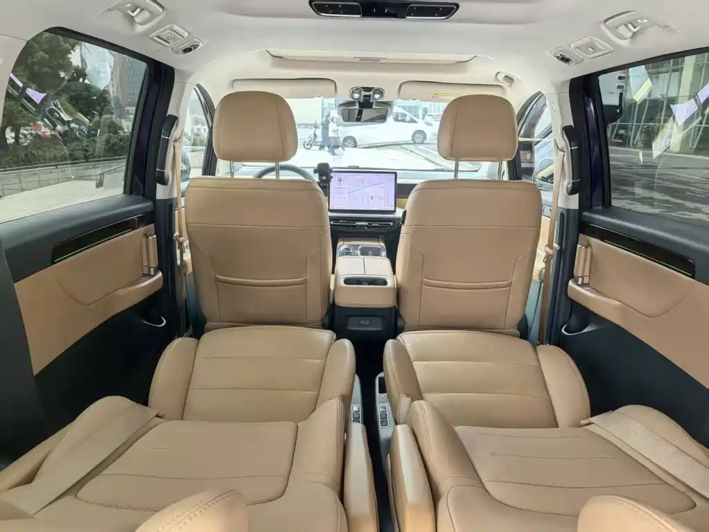 GAC TRUMPCHI E8 NEW ENERGY