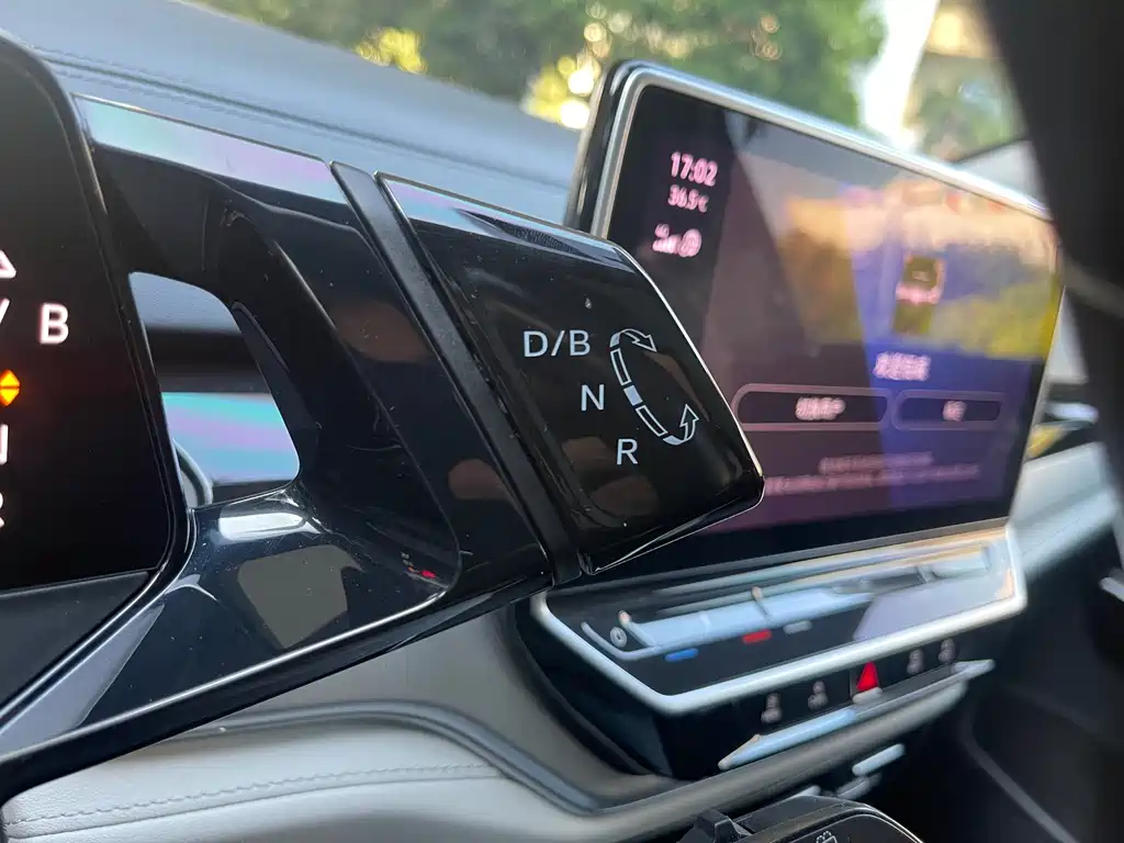 Volkswagen ID.6 Crozz — миниатюра 18