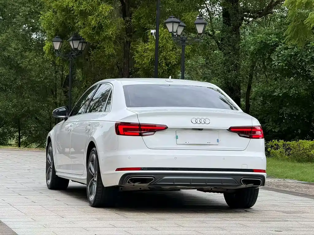 Audi A4L — миниатюра 8