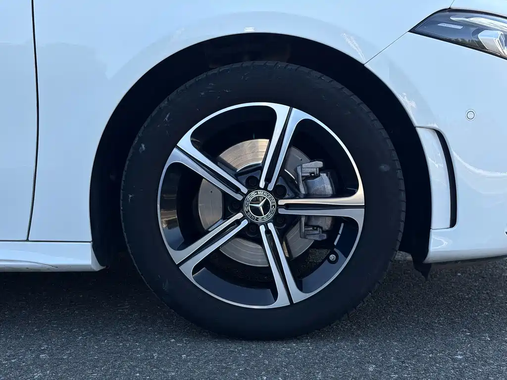 Mercedes-Benz A-Class — миниатюра 4