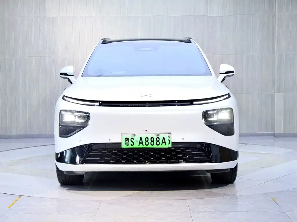 XPeng G9 — миниатюра 4