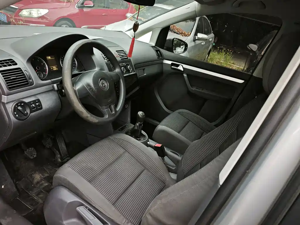 Volkswagen Touran — миниатюра 6