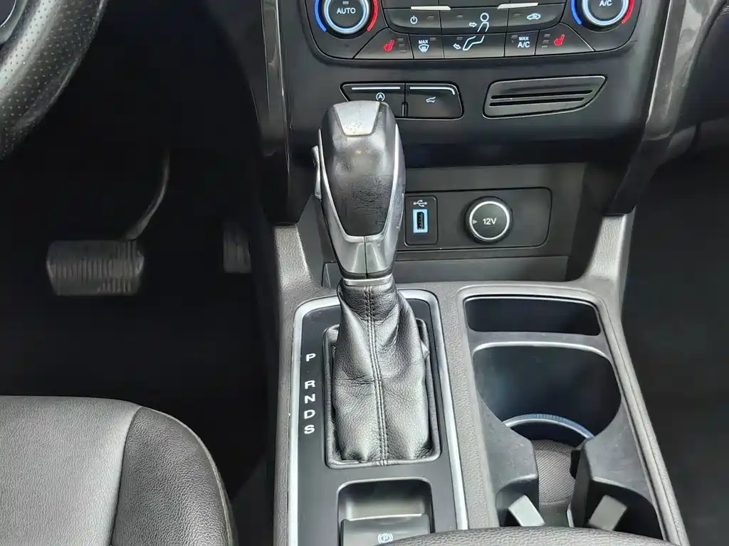 Ford Kuga — миниатюра 13