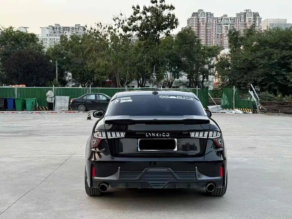Lynk & Co 03 — миниатюра 8