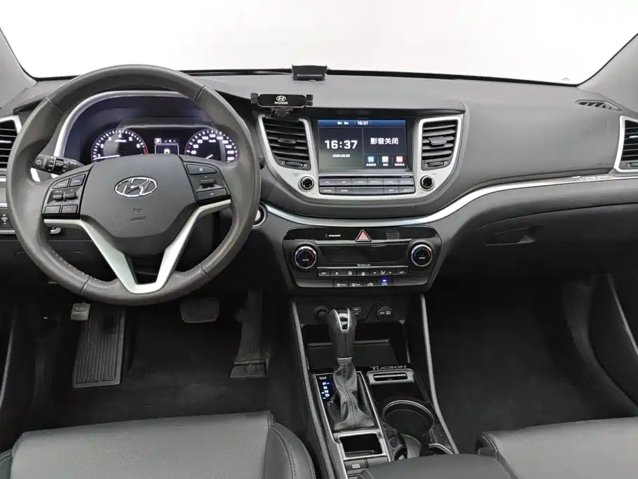 Hyundai Tucson — миниатюра 12