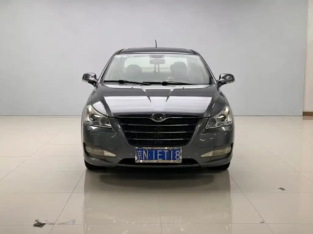Dongfeng S30 2011 1.6L MT Luxury