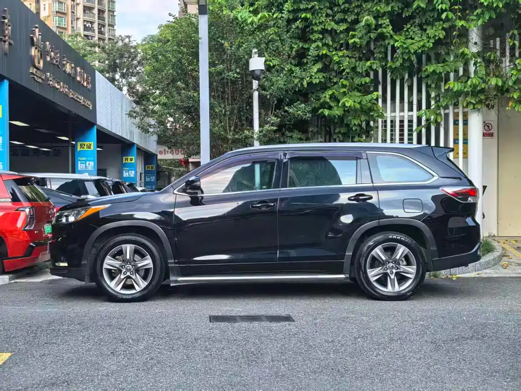 Toyota Highlander — миниатюра 20