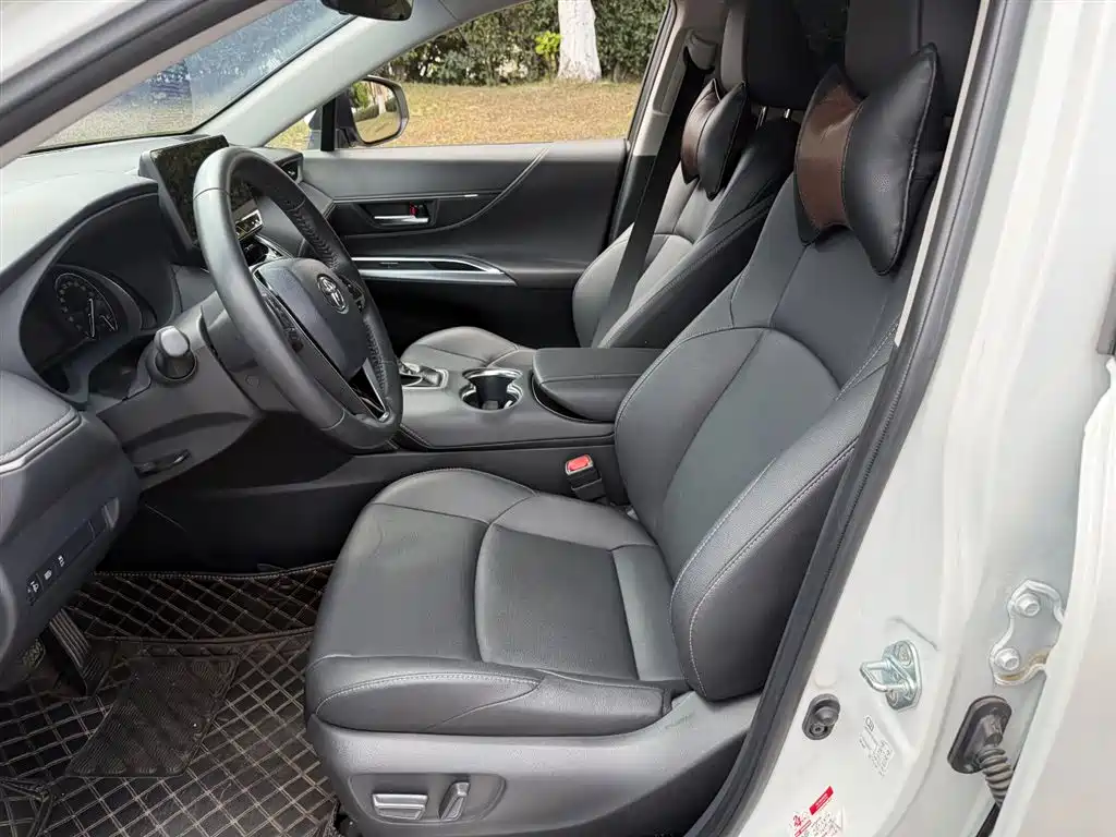 Toyota Venza 2023 2.0L CVT Luxury