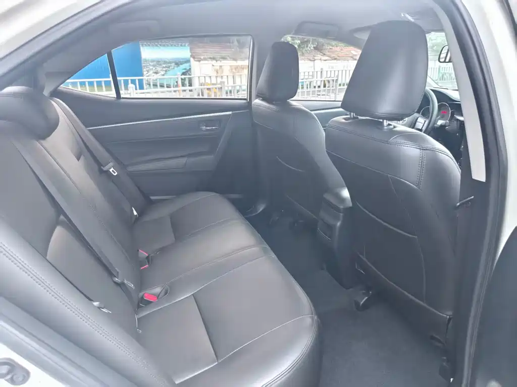 Toyota Corolla — миниатюра 8