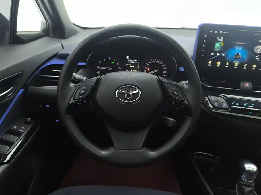 Toyota C-HR — миниатюра 15
