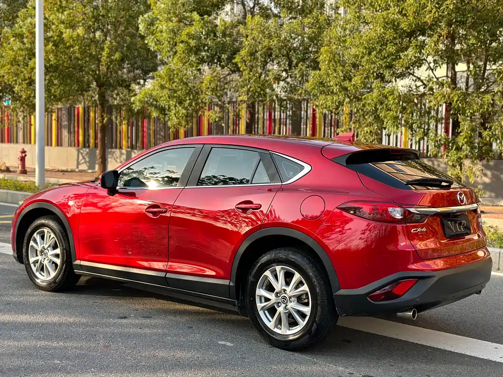 MAZDA CX 4