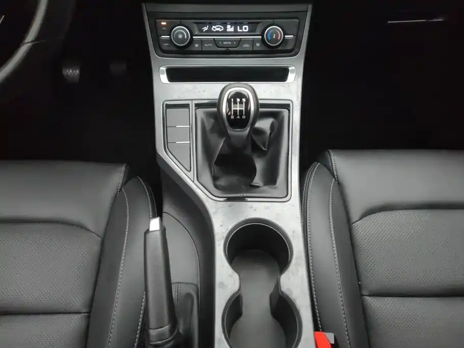 Geely Emgrand — миниатюра 16