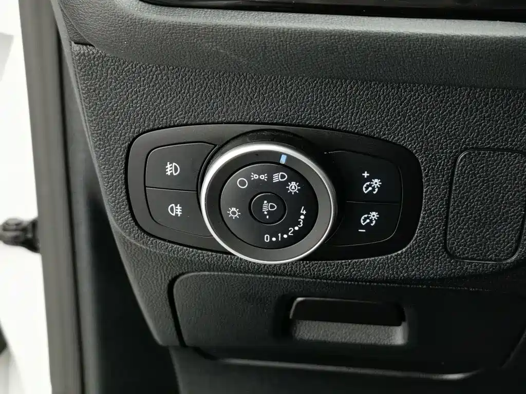 Ford Focus — миниатюра 21