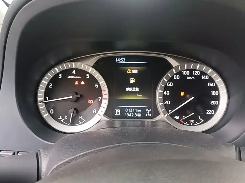 Nissan Navara — миниатюра 12