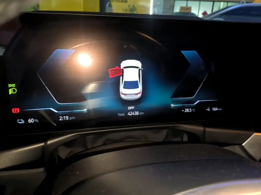 BMW i3 — миниатюра 12