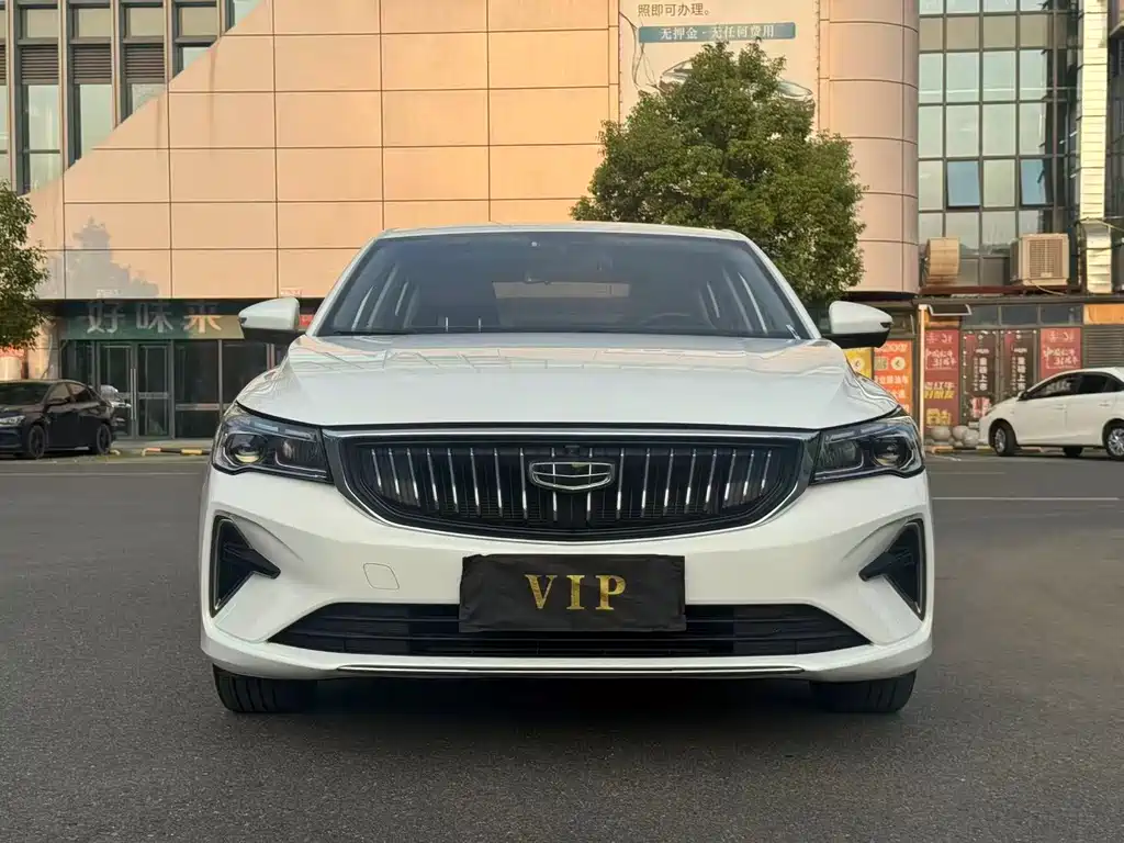 Geely Emgrand — миниатюра 2